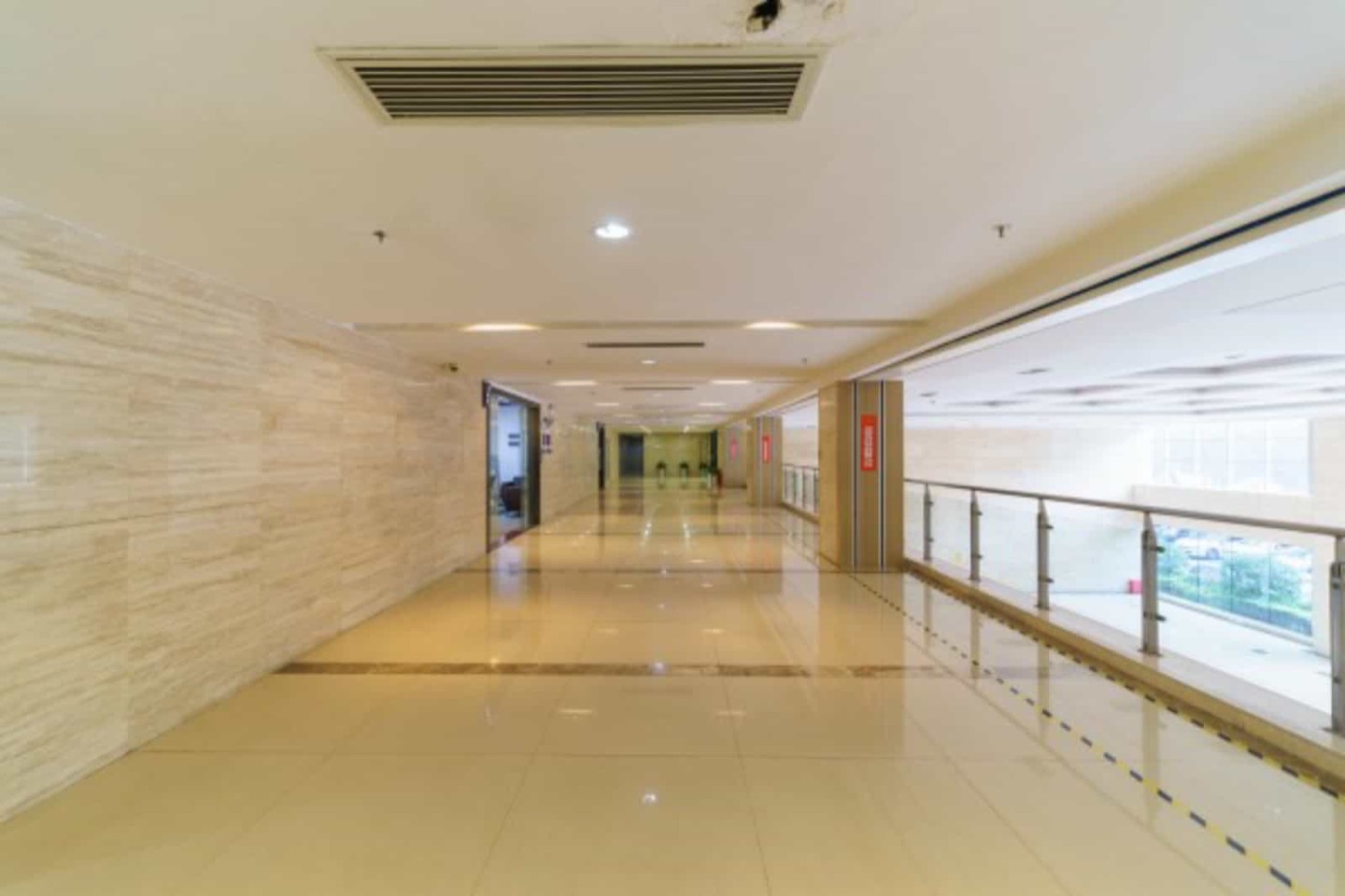 彩虹科技大厦大堂实景图