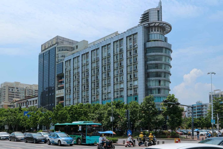 鼎新大厦外观图