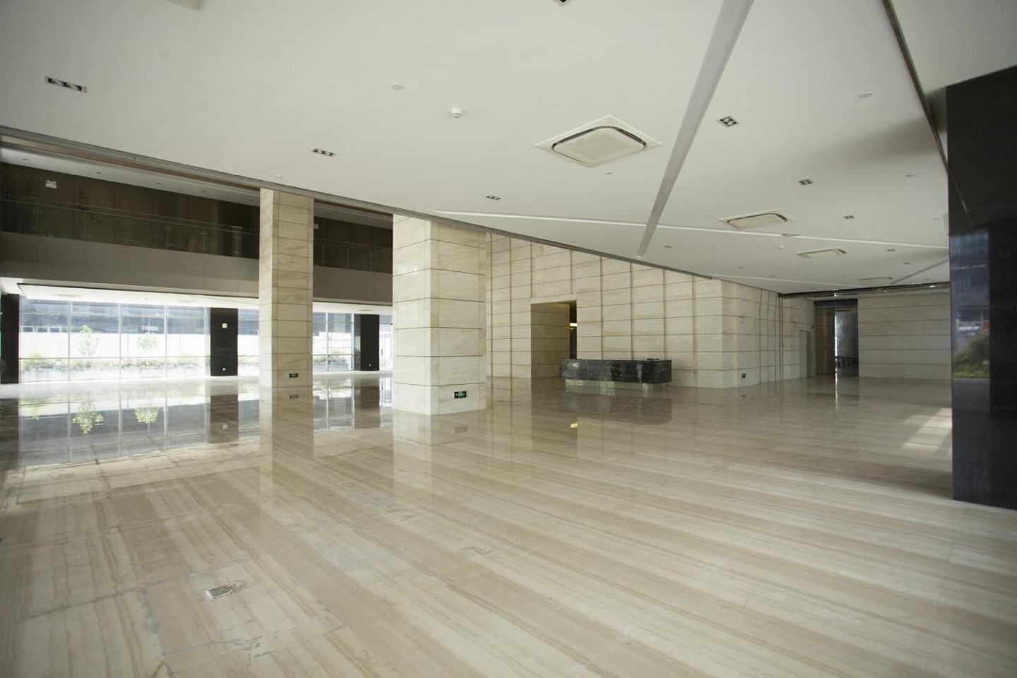 风华科技大厦大堂实景图
