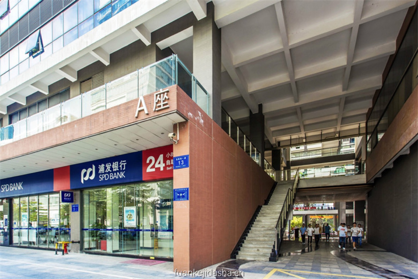 赋安科技大厦电梯厅图