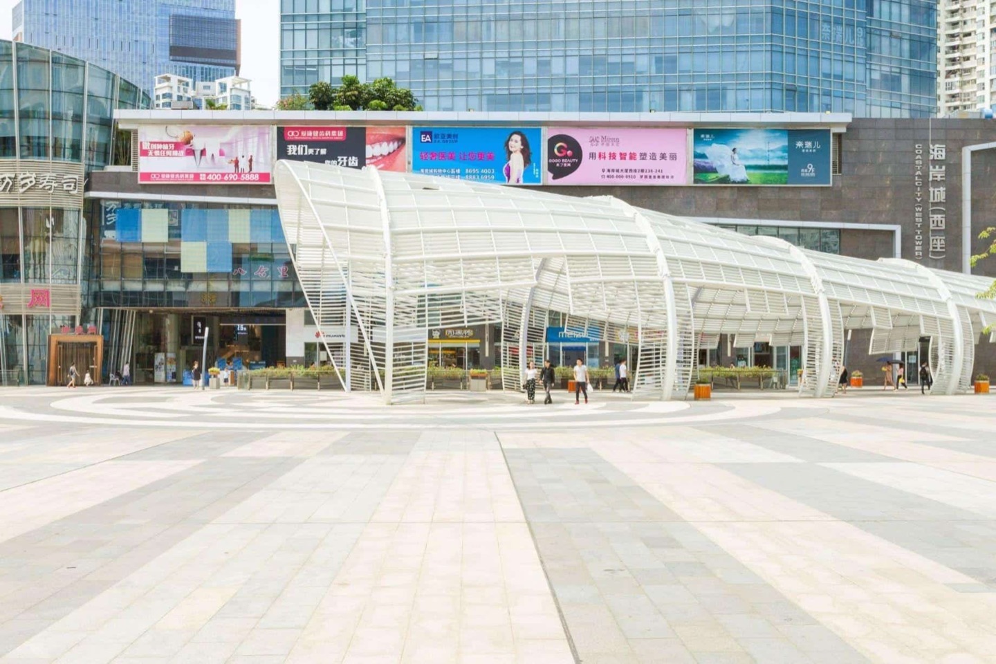 海岸城大堂实景图