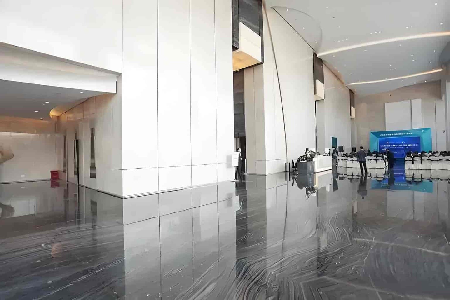 恒明珠金融大厦大堂实景图