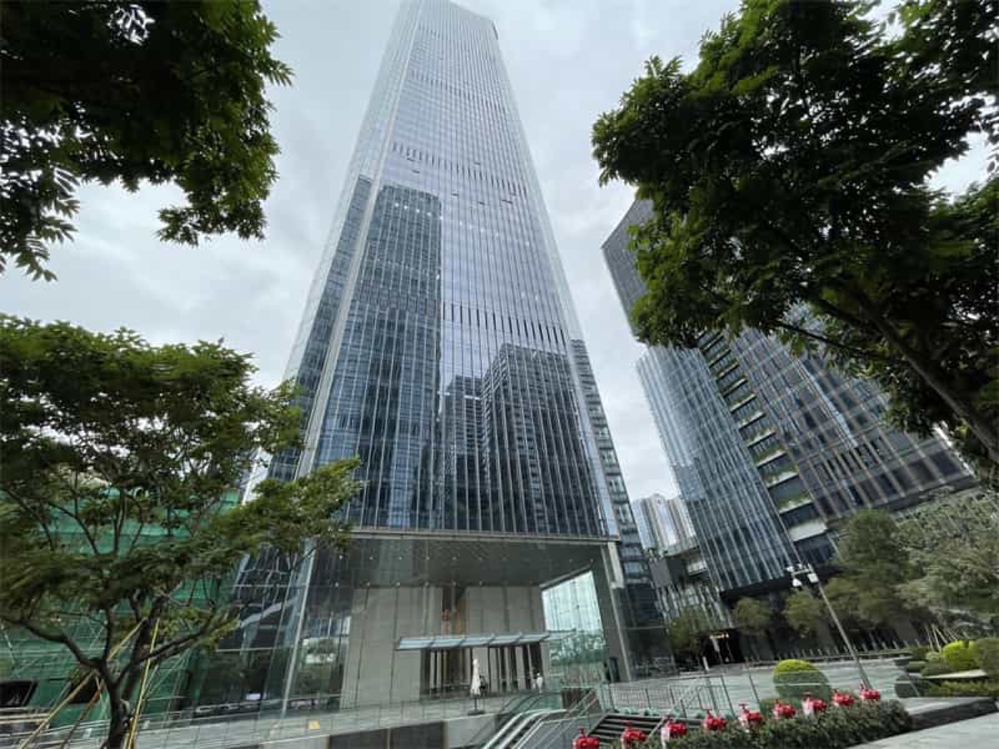 前海鸿荣源中心大堂实景图