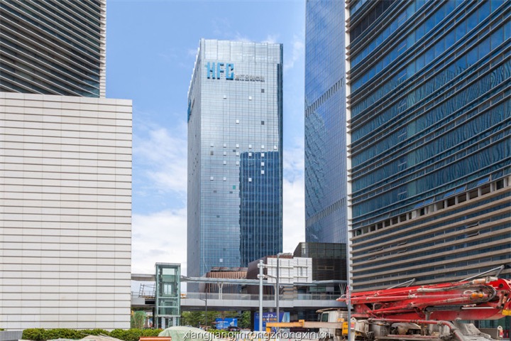 香江金融中心外观图